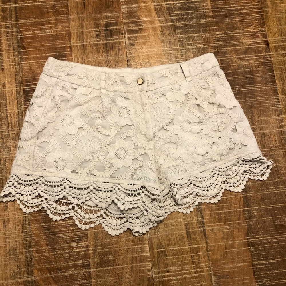 Monteau Crochet Shorts